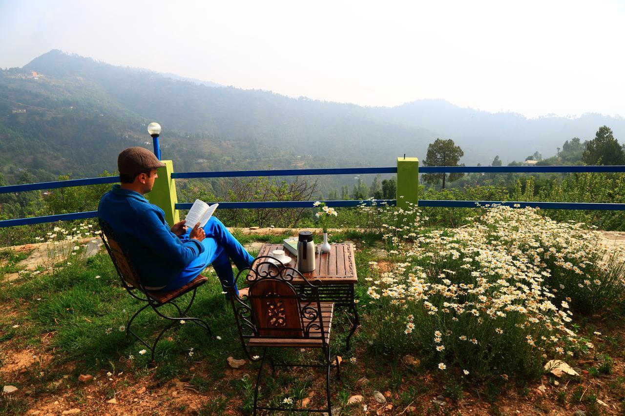 Chirping Orchard, Mukteshwar B&B 외부 사진